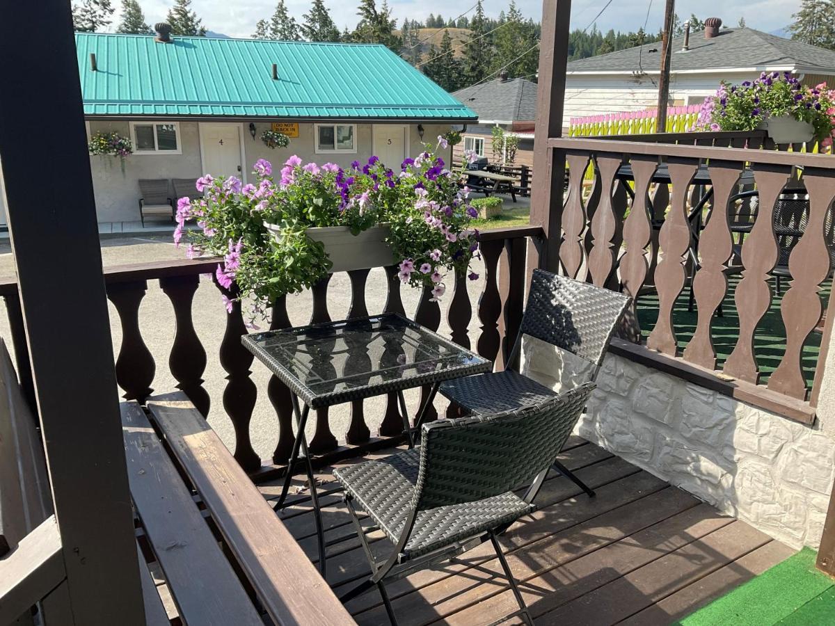 Celadon Lodge Radium Hot Springs Luaran gambar